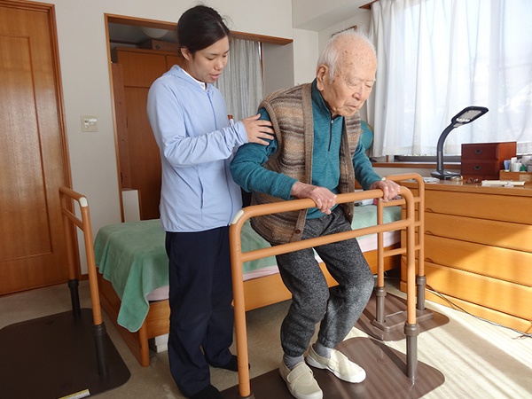 写真:訪問診察（日常生活動作の指導内容）